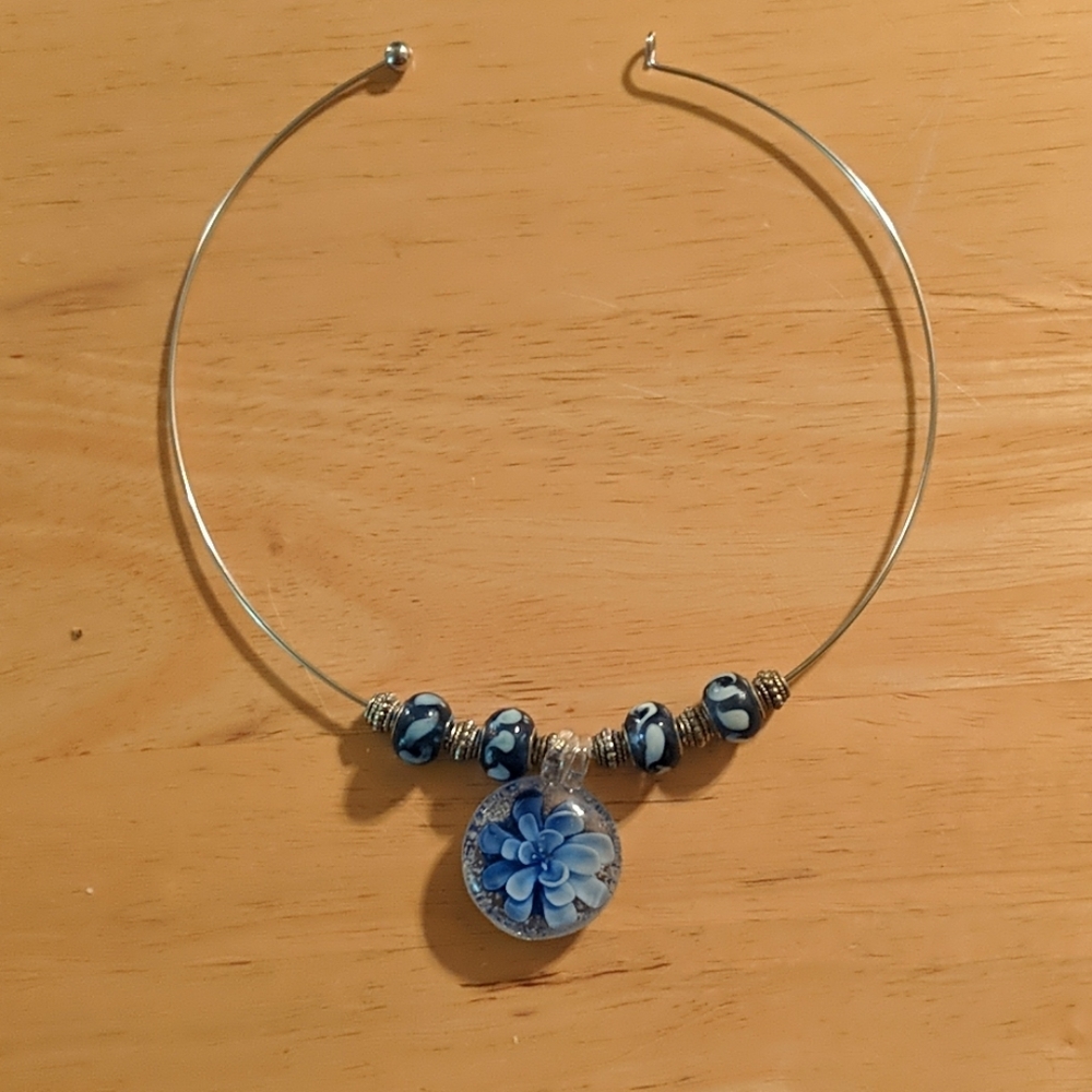 Blue glass flower necklace